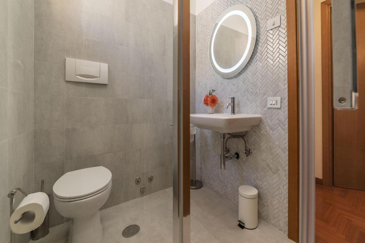 Lively Roma Trastevere Renovated Apartment - Fromhometoโรม ภายนอก รูปภาพ
